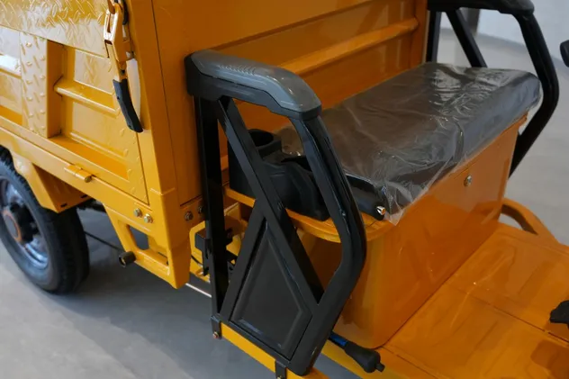 Fast and Efficient 40km/H High Speed Cargo Electric Tricycle with Handlebar - detail 6