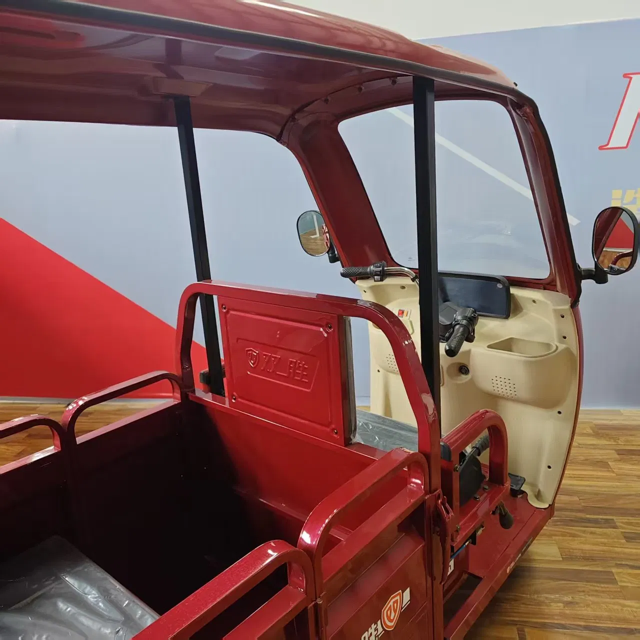 72V Electric Cargo Tricycle with Cabin Folding Structure 1000W Motor Three Wheel Electric Tricycle for Adults - Image 5