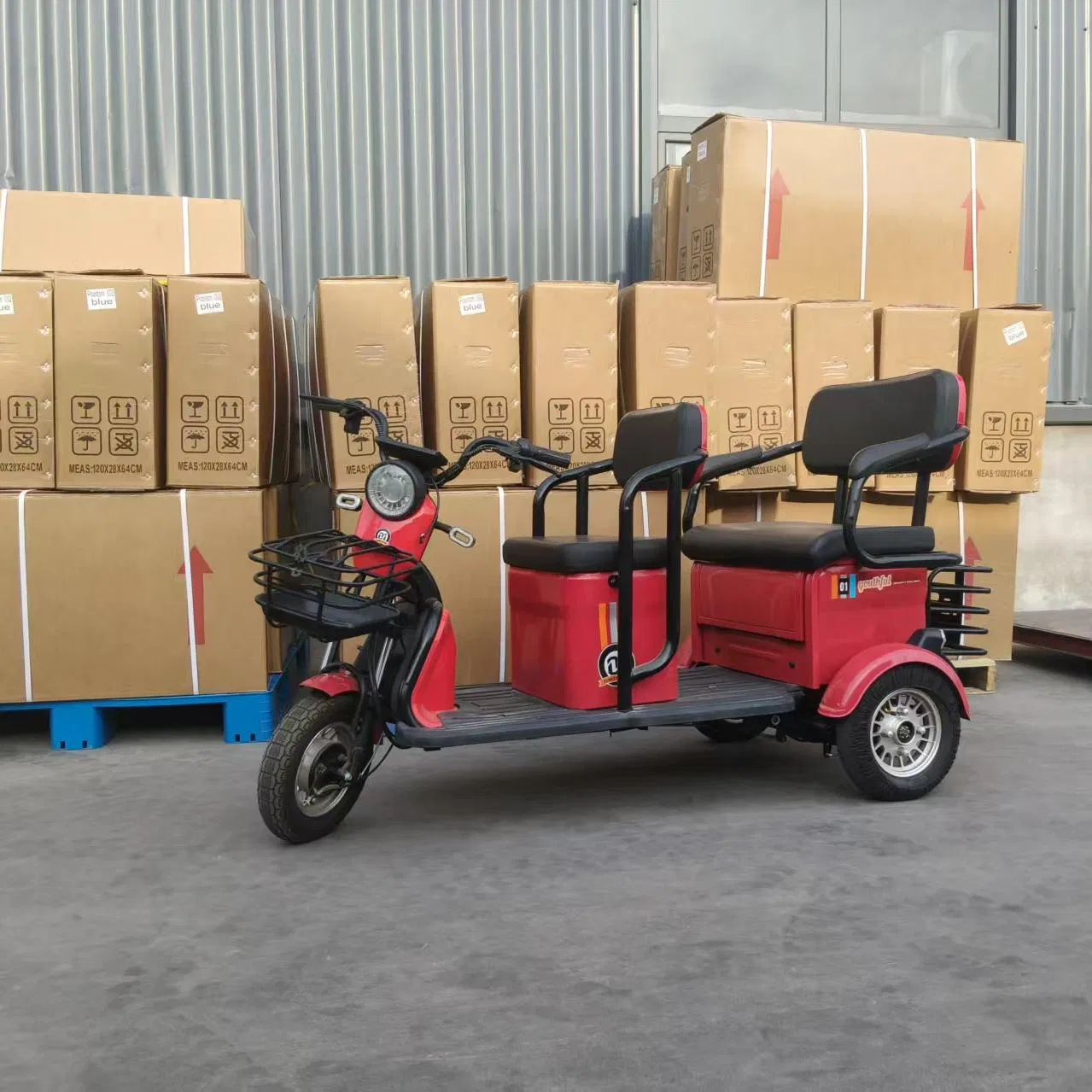Comfortable Double-Seat Electric Tricycle Suitable for Daily Trip and Cargo Transport - Image 2