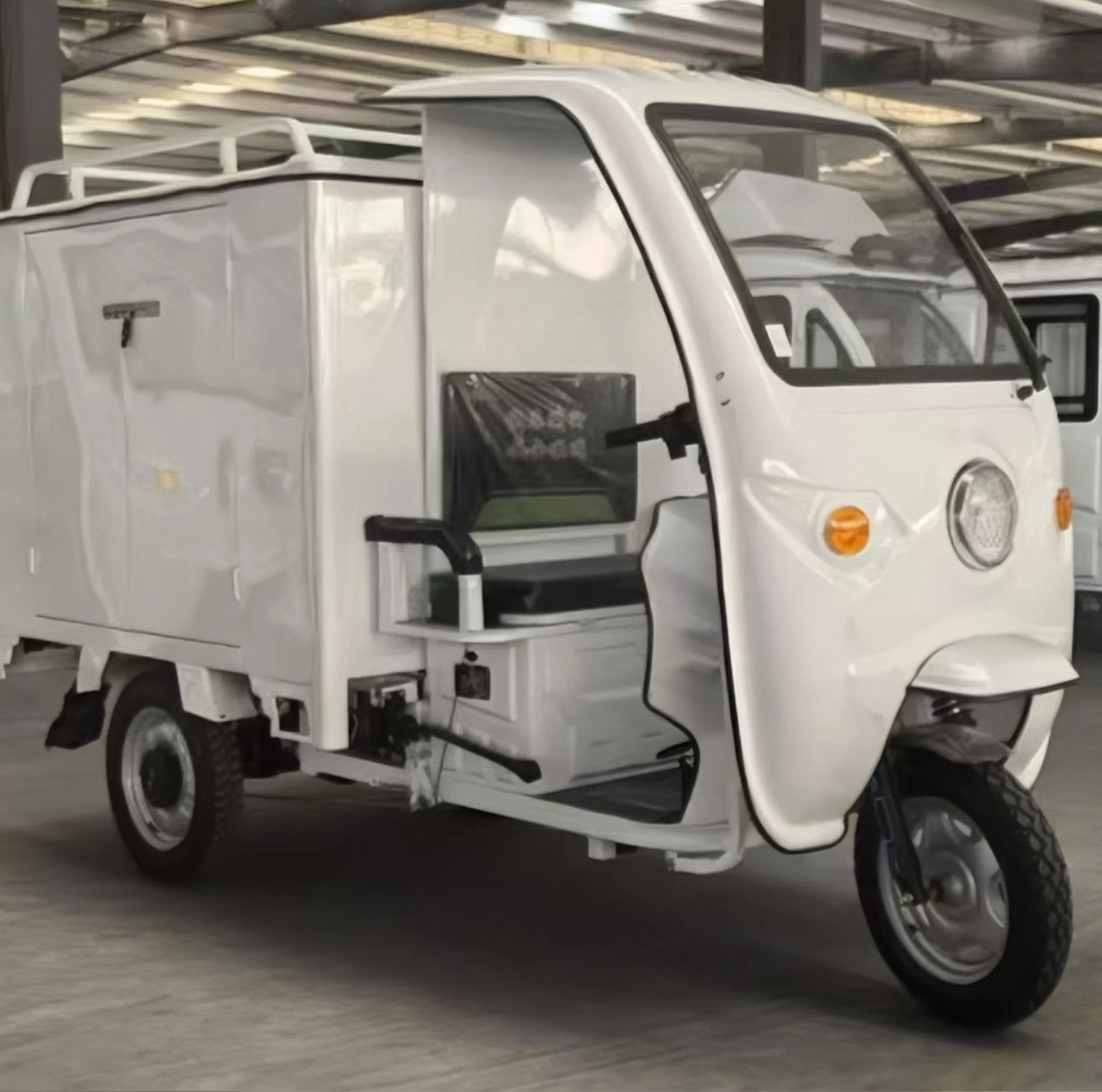 60V Express Cour Electric Tricycles 1000W Integrated Differential Motor 3 Wheels Cabin Cargo Delivery Tricycle with Full Closed Cab Delivery Van Express Courier - Image 5