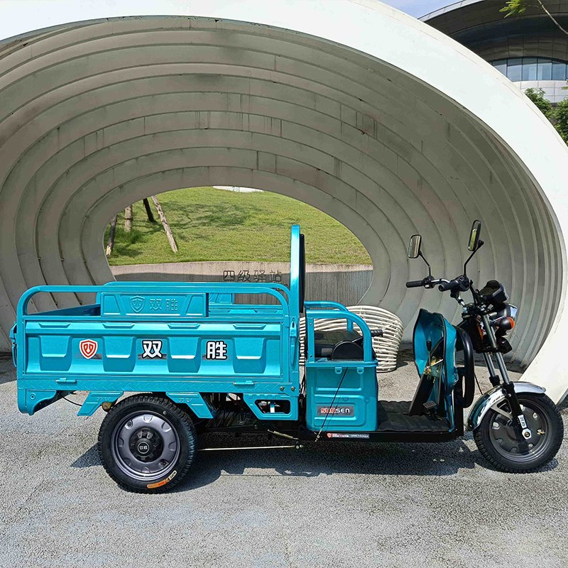Hot Sale Light Blue 1.3m Open Cargo Electric Tricycle 60V 801-1000W Large Capacity 50-70km - Image 3