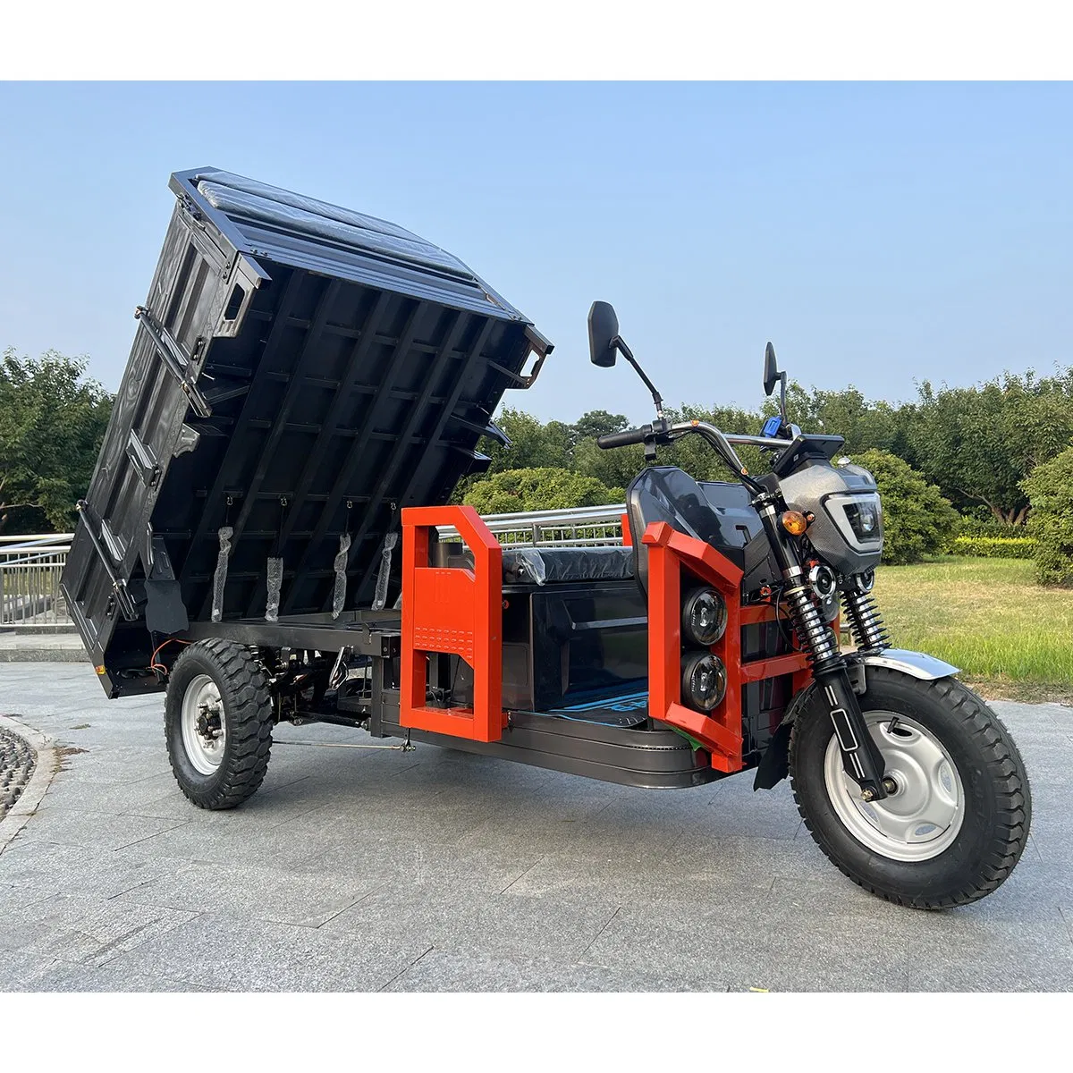 Senka Strong Adult Electric Tricycle for Deliver Use with 1.8m Cargo Box - Image 4
