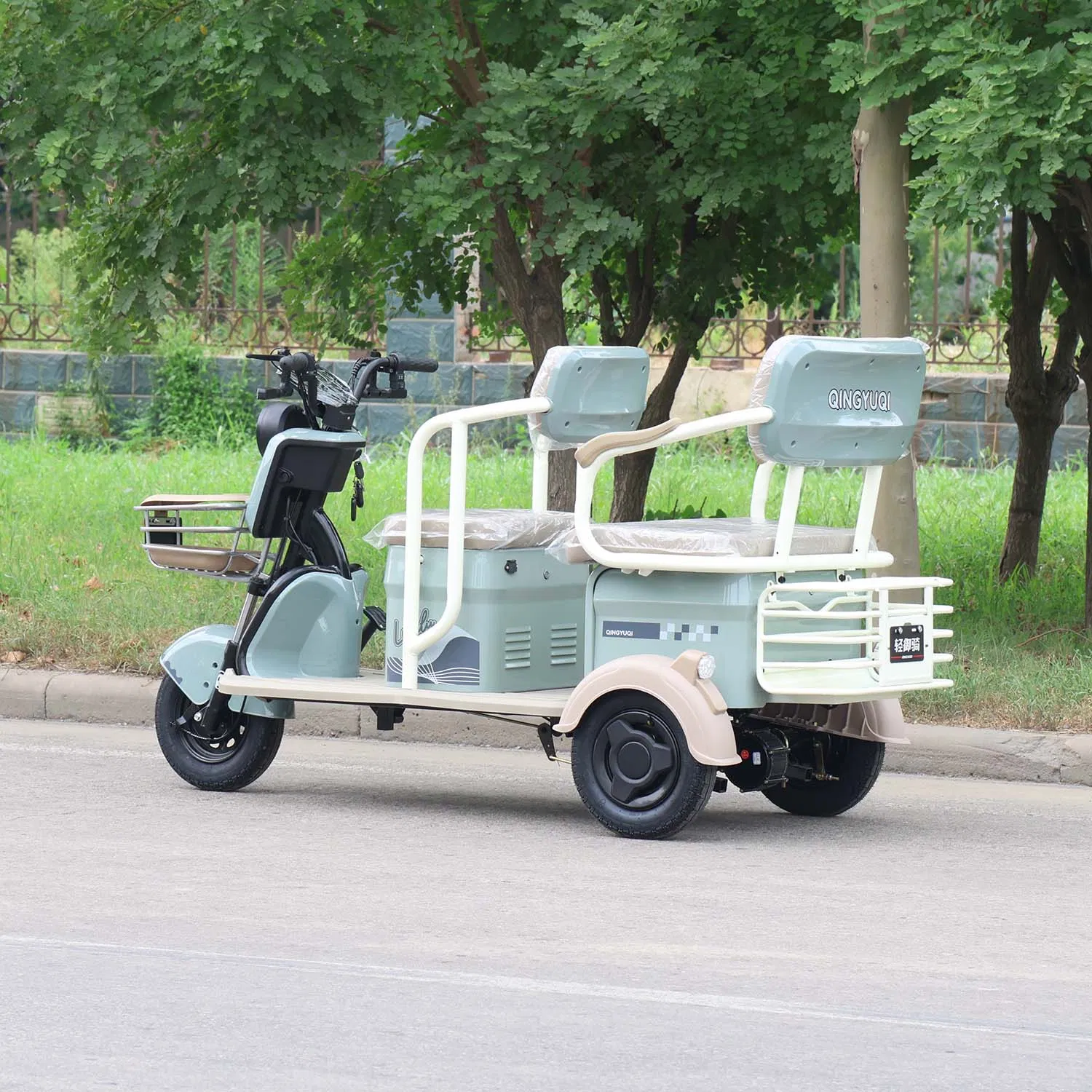 Community Patrol / Street Vending Electric Tricycle, Cargo Racks, 600W Power - Image 4