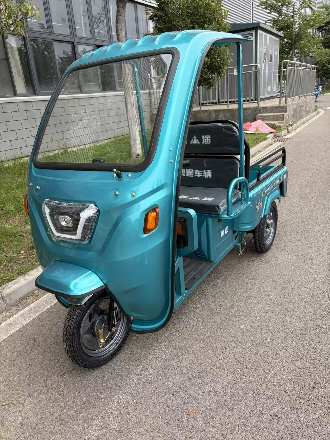 Electric Cargo Delivery Trike Heavy Duty 3-Wheel Electric Powered Tricycle for Logistics - detail 1