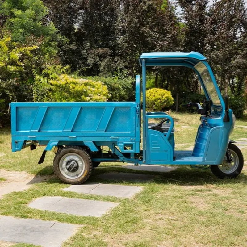Motorized Electric Trike Passenger Cargo Tricycle Open Cabin 400kg Payload 30-50km/H Customizable Range Mileage with Semi Enclosed Cab - Image 4