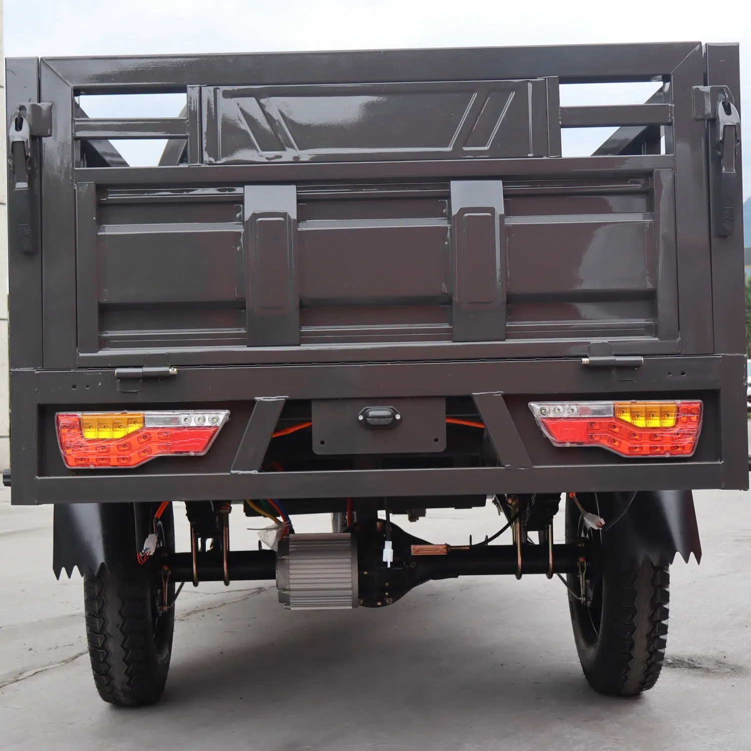 Factory-Direct CE-Certification 48V 72A Lead-Acid Lithium-Ion Battery Electric Cargo Tricycles - Image 5