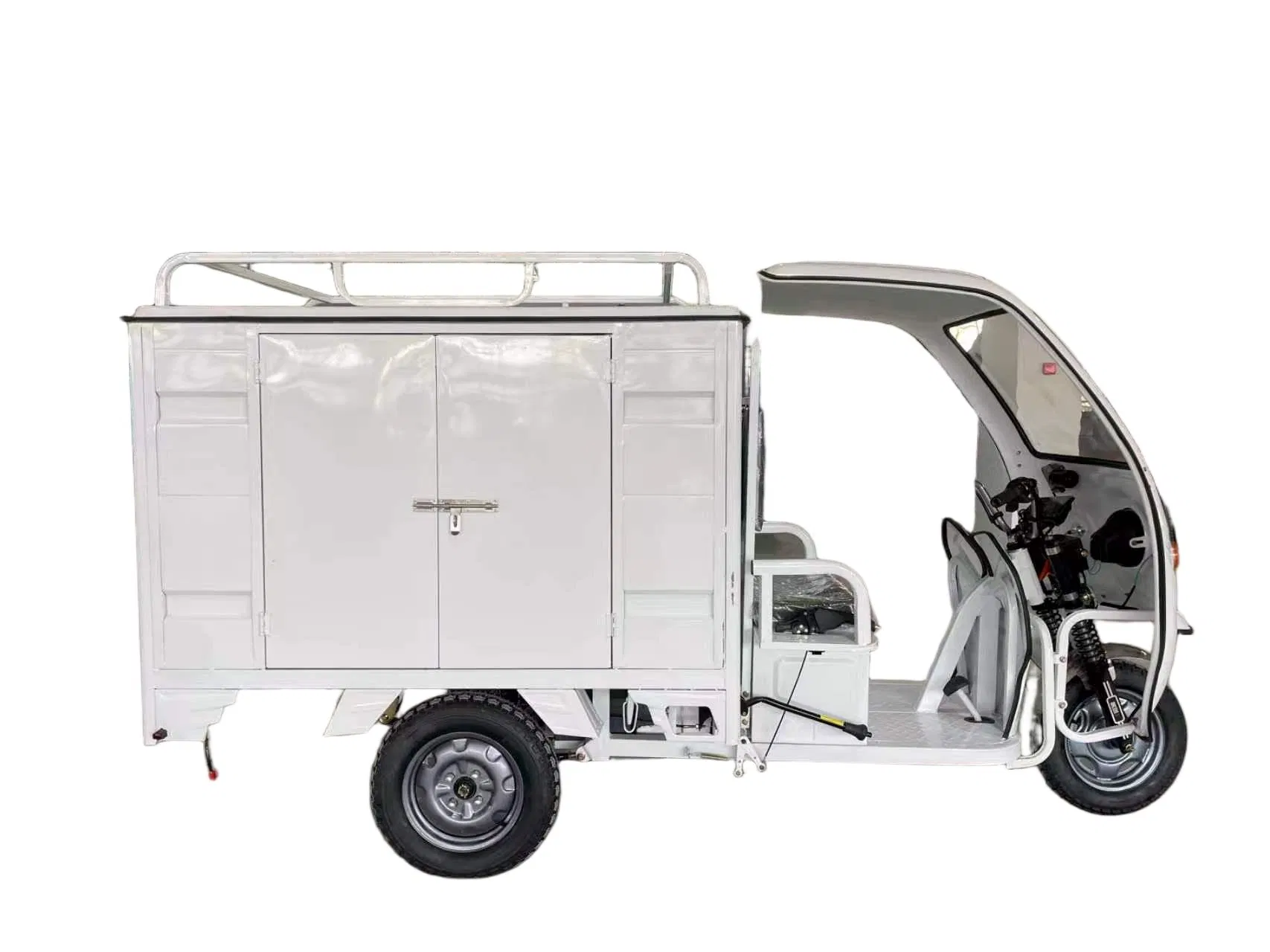 Reliable Heavy-Duty Electric Tricycle 3 Wheel Motor Tricycle 1.5m Closed Cargo Box Logistic Delivery Tricycle - Image 6