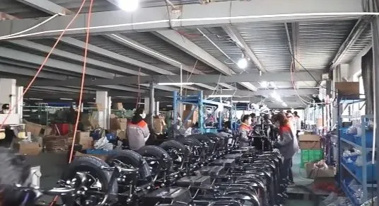 Factory Supply Electric Bike Tricycle 1500W 60V 72V CKD SKD Electric Cargo Tricycle for Sale - detail 15