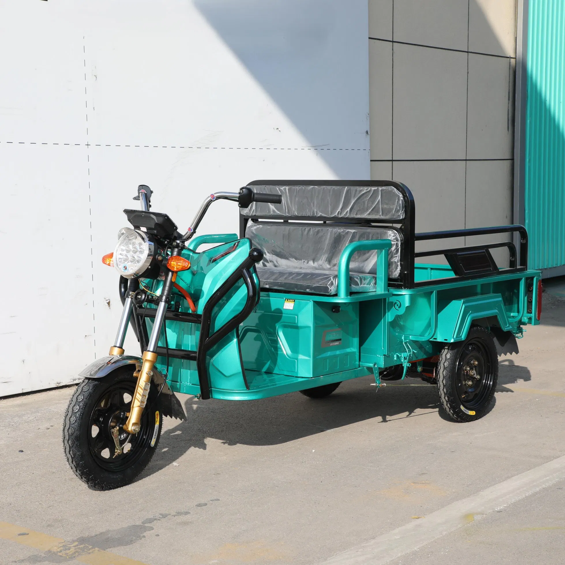 Heavy-Duty Handle-Controlled Electric Tricycle with Open Bed for Farm Market Cargo Delivery - Image 2