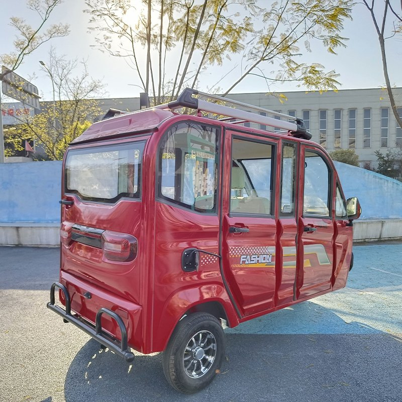 Premium Closed Cabin 1200W Electric Cargo Tuk Tuk Three Wheeler OEM ODM with Electric Cargo Tricycle Capacity - Image 5